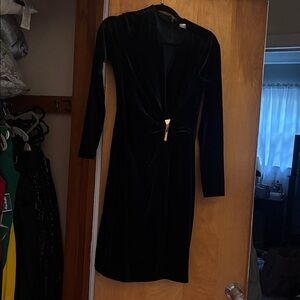 Calvin Klein Elegant Green Velvet Dress